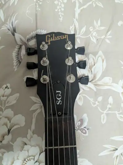 Gibson sg jr , View more