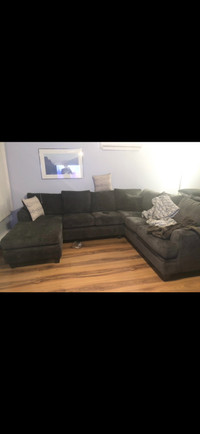 Sectional Sofa with Chaise 