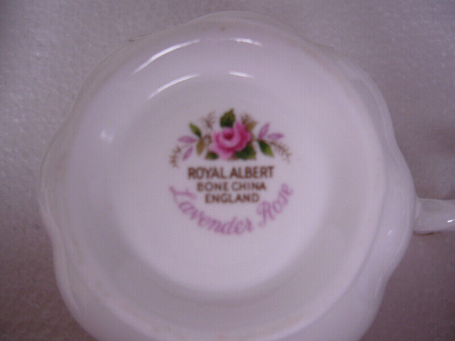 Vintage Footed Royal Albert “LAVENDER ROSE” Cup & Saucer in Arts & Collectibles in Dartmouth - Image 4
