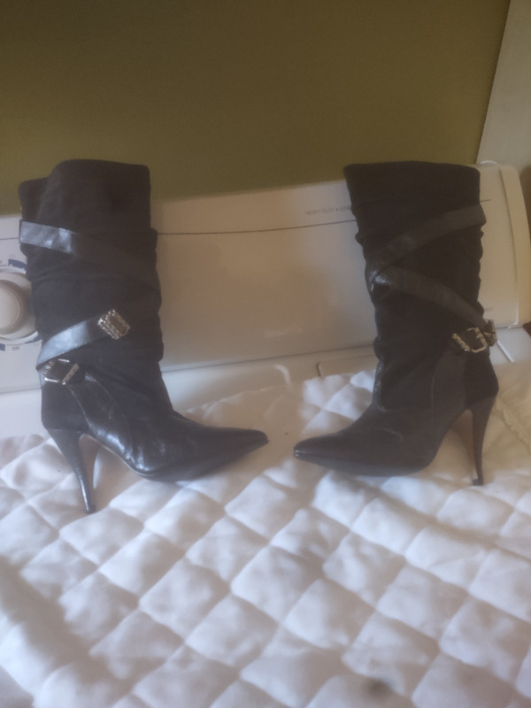 Ladies boots dans Femmes - Chaussures  à Ville de Montréal