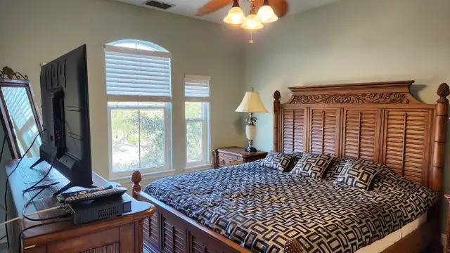 Enjoy Life! Clearwater FL 2 King Condo Waterfront in Florida in Canada - Image 5