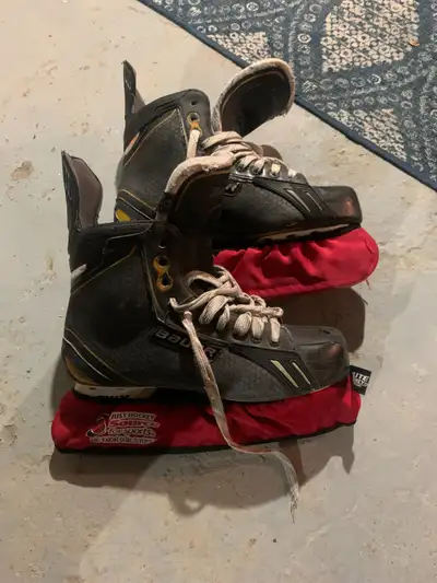 Men's Bauer size 10 skates, View more