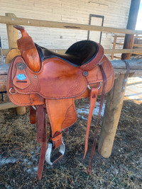 15.5 Crates reining saddle