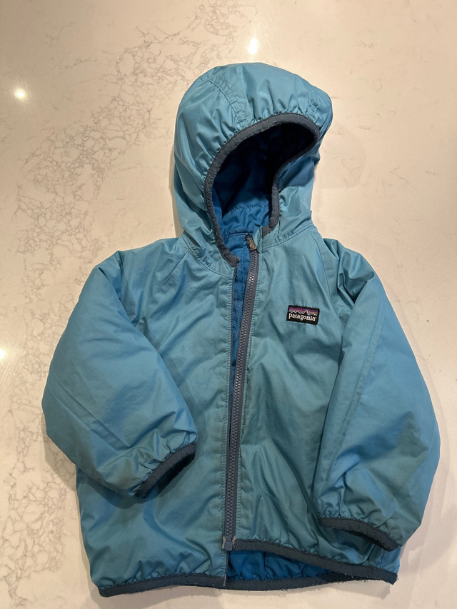 Manteau Patagonia Enfant (À RÉPARER!) dans Vêtements - 2T  à Longueuil/Rive Sud