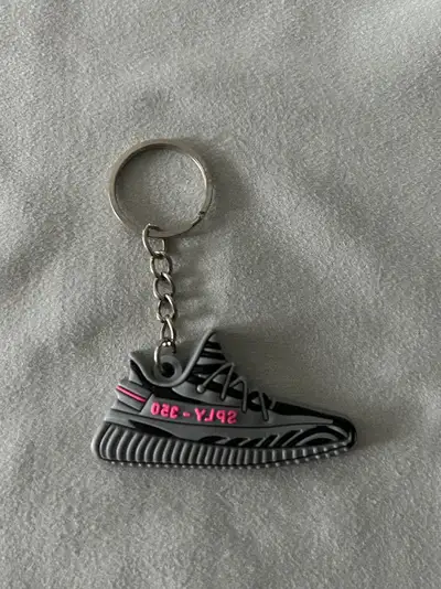 Yeezy 350 Sneaker 2D Keychain Grey, View more