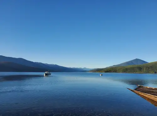 Year round cabin on just under 1 acre on Quesnel Lake. Incredible views, great neighbours. Workshop,...
