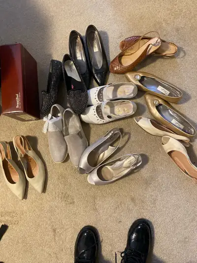 Women genuine leather shoes size 11 & 11.5 like new, View more