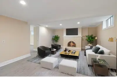 2 Beds 1 Bath Basement Murray Dr, Aurora, ON L4G 2C5, Canada Spacious 2-Bedroom Basement Apartment f...