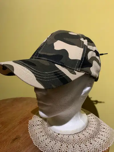 casquette femme camo militaire neuve  avec lassets , View more
