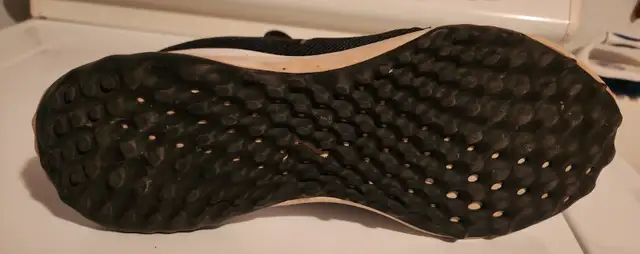Men's golf shoes in Golf in Ottawa - Image 7