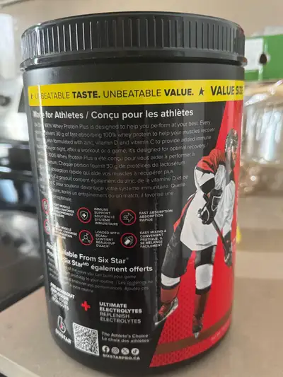 Boost your workout with Six Star Whey Protein Plus ! This value-sized container is packed with high-...