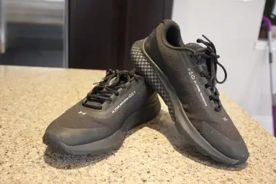 Under Armour Rogue 3 mens shoes, View more