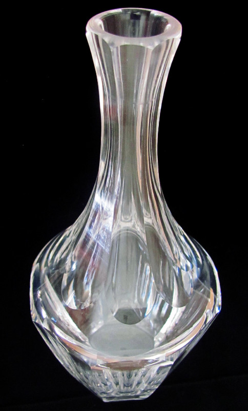 Antique 10-inch Czech Crystal Decanter; Louisbourg in Home Décor & Accents in Cape Breton - Image 4