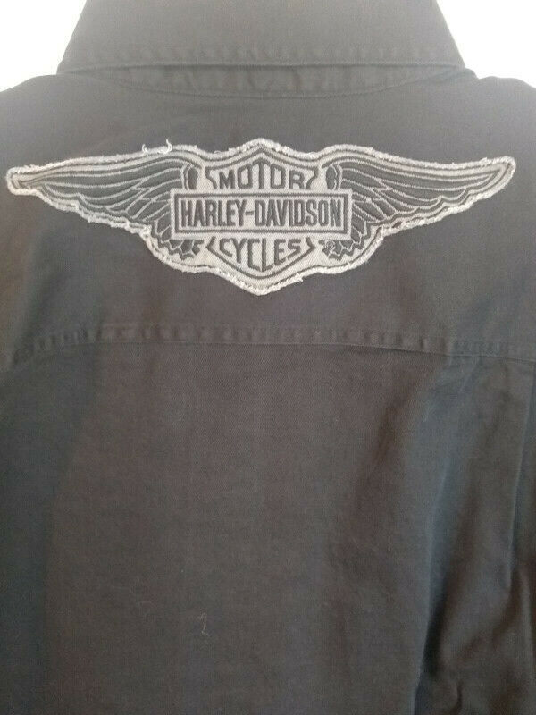 New Men’s Large Harley-Davidson Shirt in Arts & Collectibles in St. Catharines