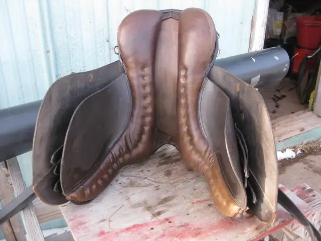 english saddle in Equestrian & Livestock Accessories in Truro - Image 3