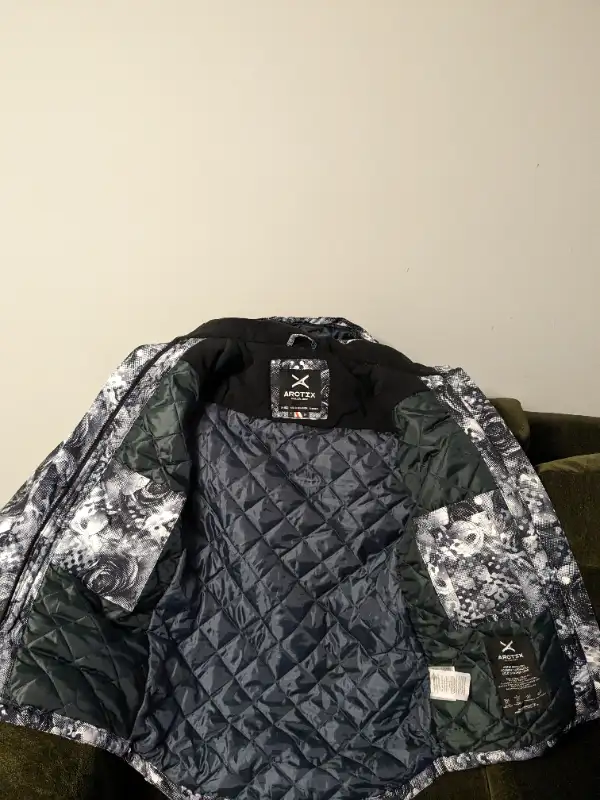 Arctix Women's Brand new SKI Jacket - Small Size in Women's - Tops & Outerwear in Kitchener / Waterloo - Image 3
