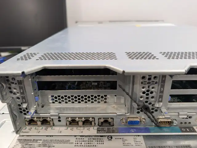 IBM M4 x3650, 2 x 2650v2, 8 hot-swap HDD, dual PS servers in Servers in Ottawa - Image 7