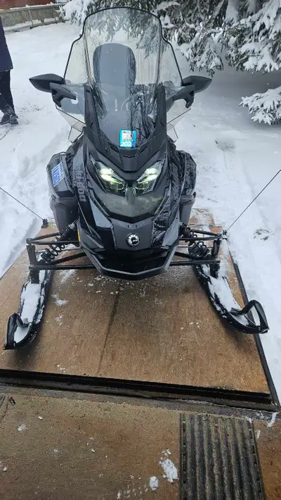 2024 GRAND TOURING LE 900ACE I'm selling Grand Touring LE 900ACE 2024 In excellent condition, as goo...