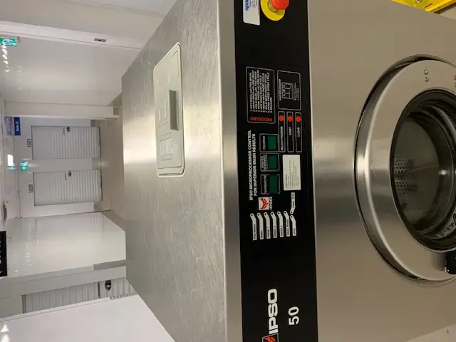 IPSO 50lb Capacity Laundry Washing Machine in Washers & Dryers in Dartmouth - Image 3