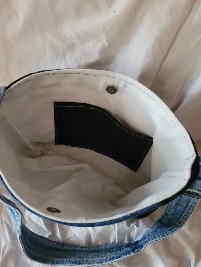 2 tone denim purse in Women's - Bags & Wallets in Sudbury - Image 4