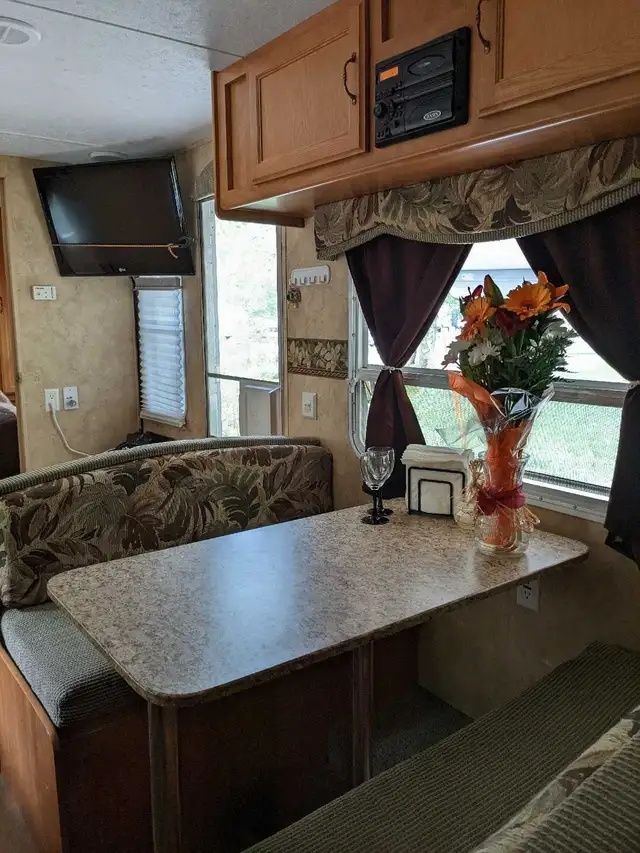2007 Keystone Hideout Bunk Model in Travel Trailers & Campers in Penticton - Image 3