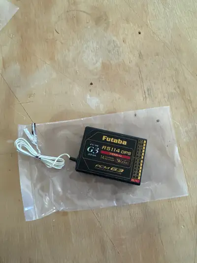 Futaba R5114 DPS G3 synthesized 72Mhz 14 channel reveiver, View more
