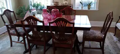Dining room set . Mobilier de salle amanger, View more