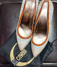 Just Cavali canvas and leather pumps size 7