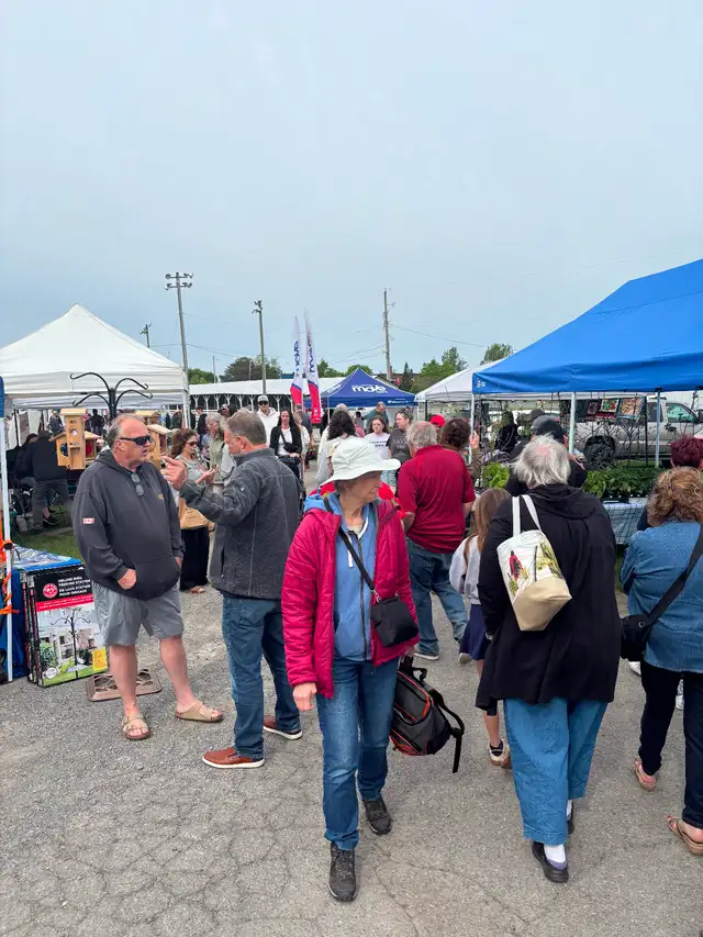 Metcalfe farmers market night Market in Events in Ottawa - Image 3