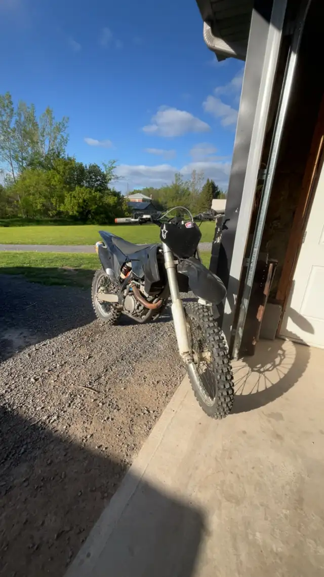 2014 KTM XCF-W 350 in Dirt Bikes & Motocross in Napanee - Image 4