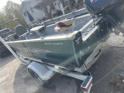 2016 Lund 1600 Alaskan Rigged for guiding Minnesota remote 55lb thrust trolling motor with spot lock...