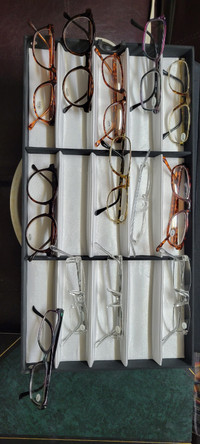 OPTICAL READING GLASS  FOR SALE $1.50