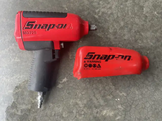 Snap On Tools 1/2 Impact Gun Air in Power Tools in Edmonton - Image 2