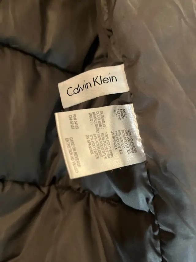 Calvin Klein Men's Black Puffer Jacket With Bib Detail sz L in Men's in Mississauga / Peel Region - Image 11