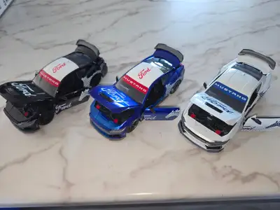 Mustang darkhorse diecast set of 3, View more