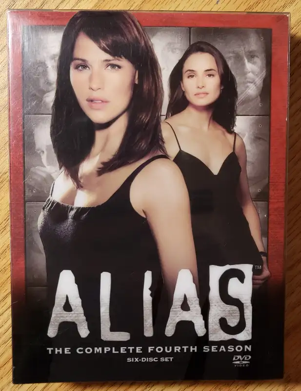 DVD SET: ALIAS - THE COMPLETE FOURTH SEASON - 6 DISCS in CDs, DVDs & Blu-ray in Laval / North Shore - Image 2