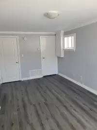 2 bedroom independent unit  on main floor for rent
