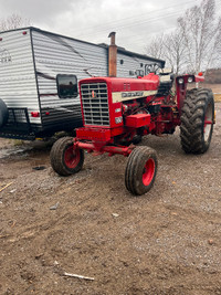 1970 farmall 756 tractor