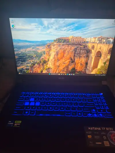 Laptop gaming katana msi i7 b13v, View more