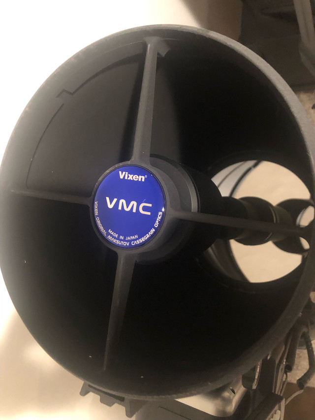 Telescope - Vixen VMC200L in Hobbies & Crafts in Calgary - Image 3