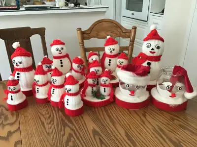 SNOWMAN IN HOUSE CHRISTMAS DISPLAY GROUPS. 135, View more