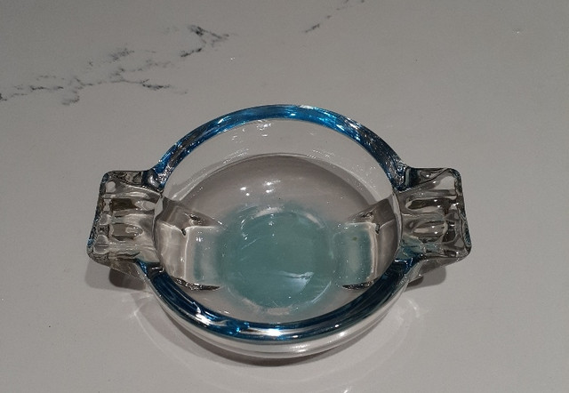 Vintage Circular Glass Ashtray in Other in Delta/Surrey/Langley - Image 2