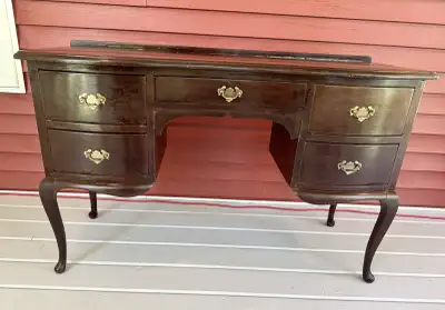 Antique desk/vanity, View more