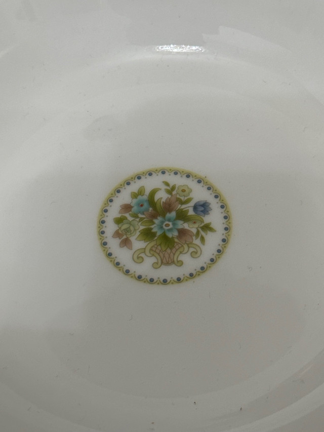 Wedgwood Petersham hand painted dishes, bowls  in Kitchen & Dining Wares in Hamilton - Image 4
