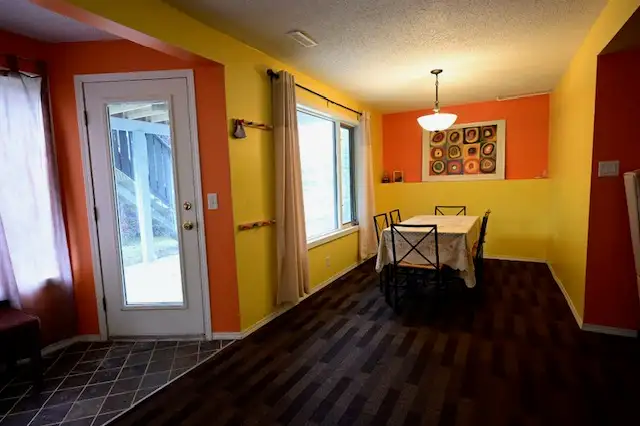 2-Bed Walkout Basement Unit in Hamptons, NW