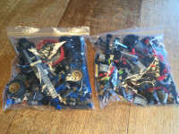 2 sacs de pièces de lego  20 $ chacun collectionneur