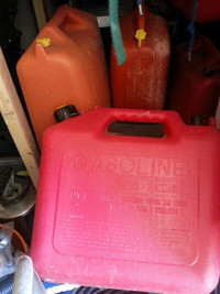 plastic gasoline tank -- 2 Gal.
