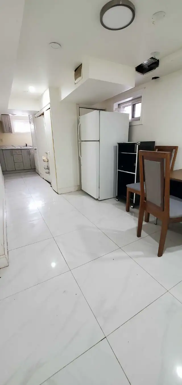 2 Bedroom Basement Unit (furnished)