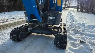 1-ton mini excavator Rippa R-10. Zero tailswing. Cab or canopy. 1 metric tons. JoyT delivers one of...