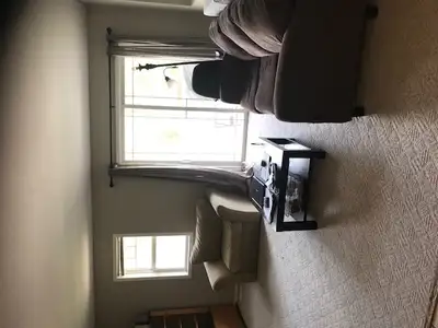 Room for Rent in 3-Bedroom Townhouse – Ideal for Students